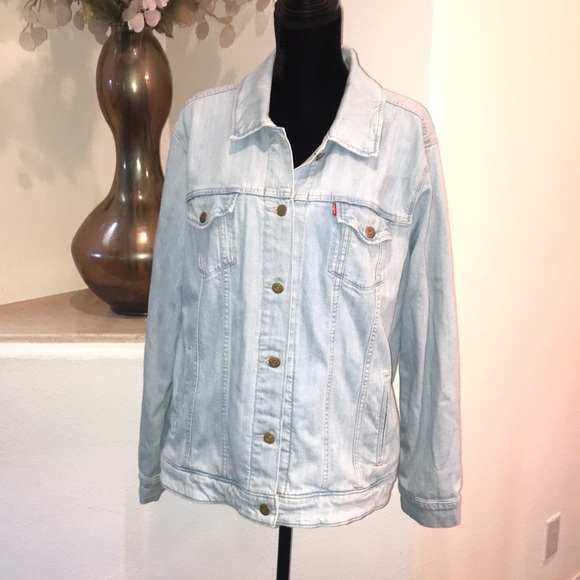 Levi's Jackets & Blazers - Levi’s Levi Strauss Jean Jacket
